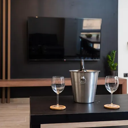 5min From Waterfront And Courthouse *